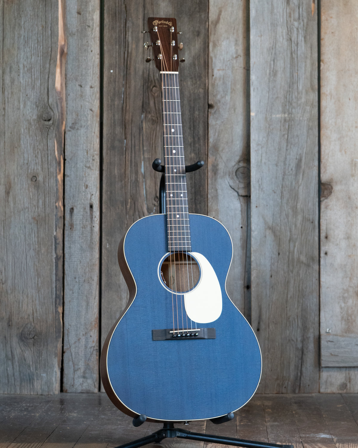 Showroom photo of Martin 00L-16E Acoustic Guitar & Gigbag, Blue Denim