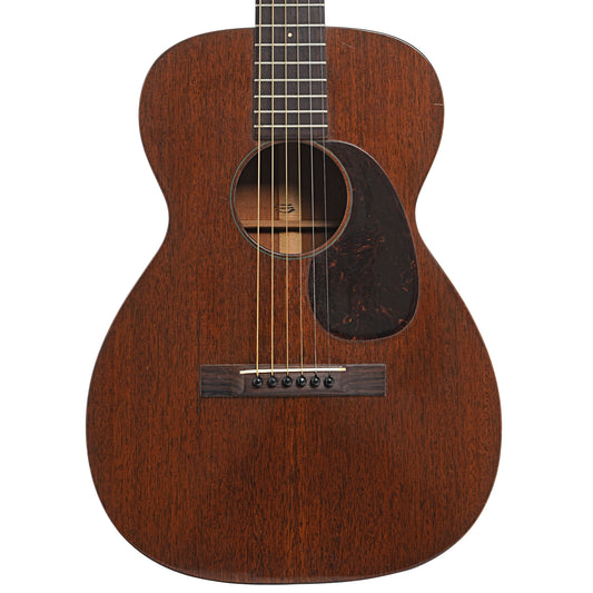 Front of Martin 0-17 Acoustic Guitar (1937)