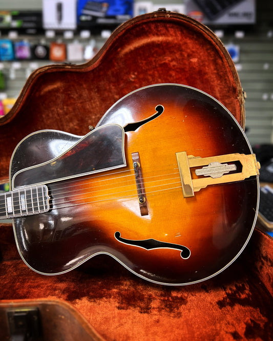 Showroom photo of Gibson L-5 Archtop Acoustic Guitar (1937)