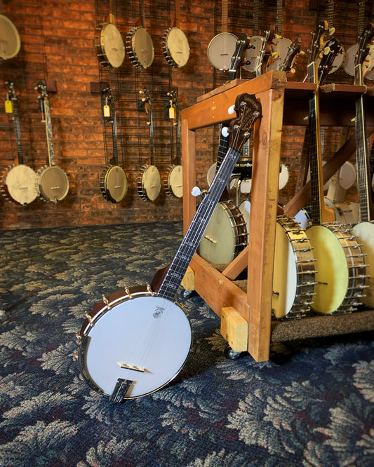 Showroom photo of Deering Artisan Goodtime Junior Banjo