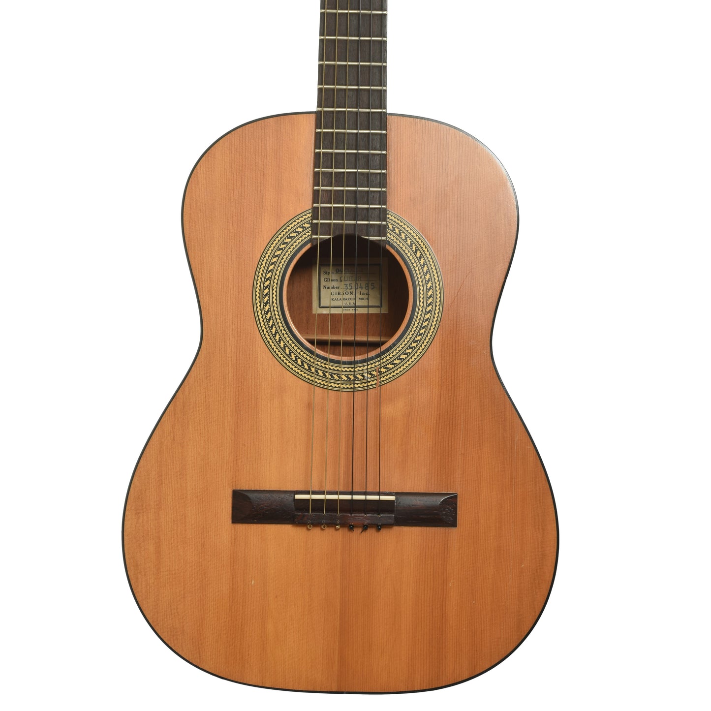 Front of Gibson C-0 Classical acoustic Guitar 