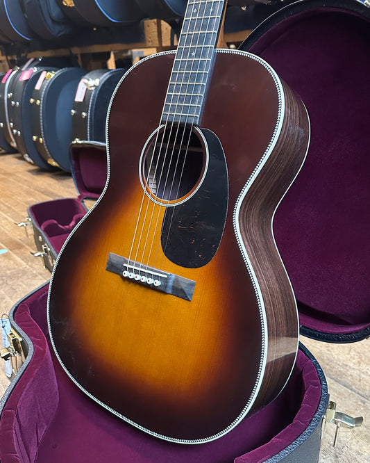 Showroom photo of Martin Custom 00 Deep Body Burst Guitar & Case 2 of 2