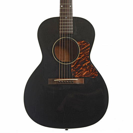 Front of Gibson L-00 Acoustic Guitar 