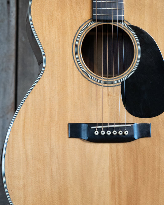 Showroom photo of Martin 000-28 Acoustic Guitar (1975)
