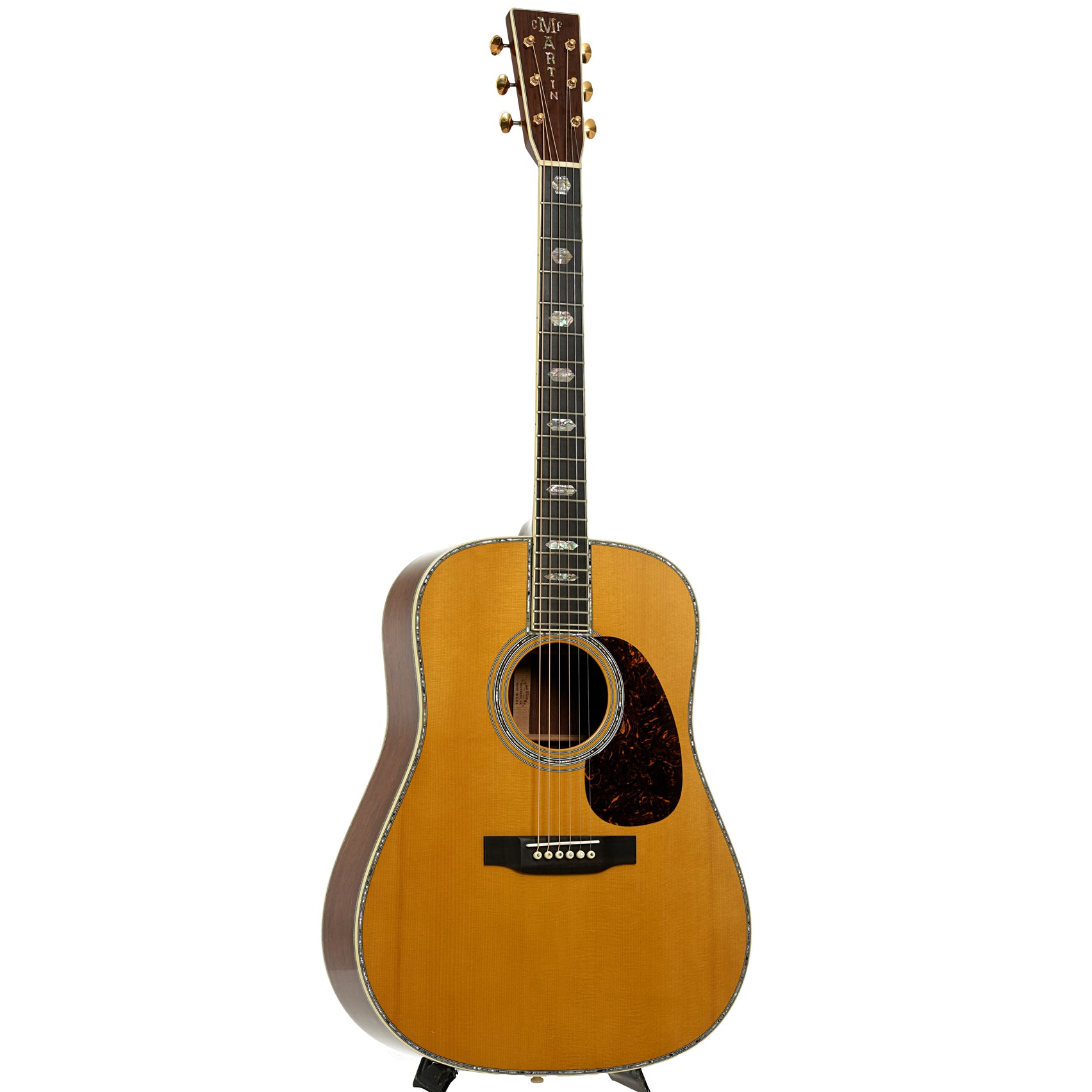 The MARTIN Ｄ-45 ｍore Review: Martin's Modern Deluxe D-45 and 012-28 Are Majestic
