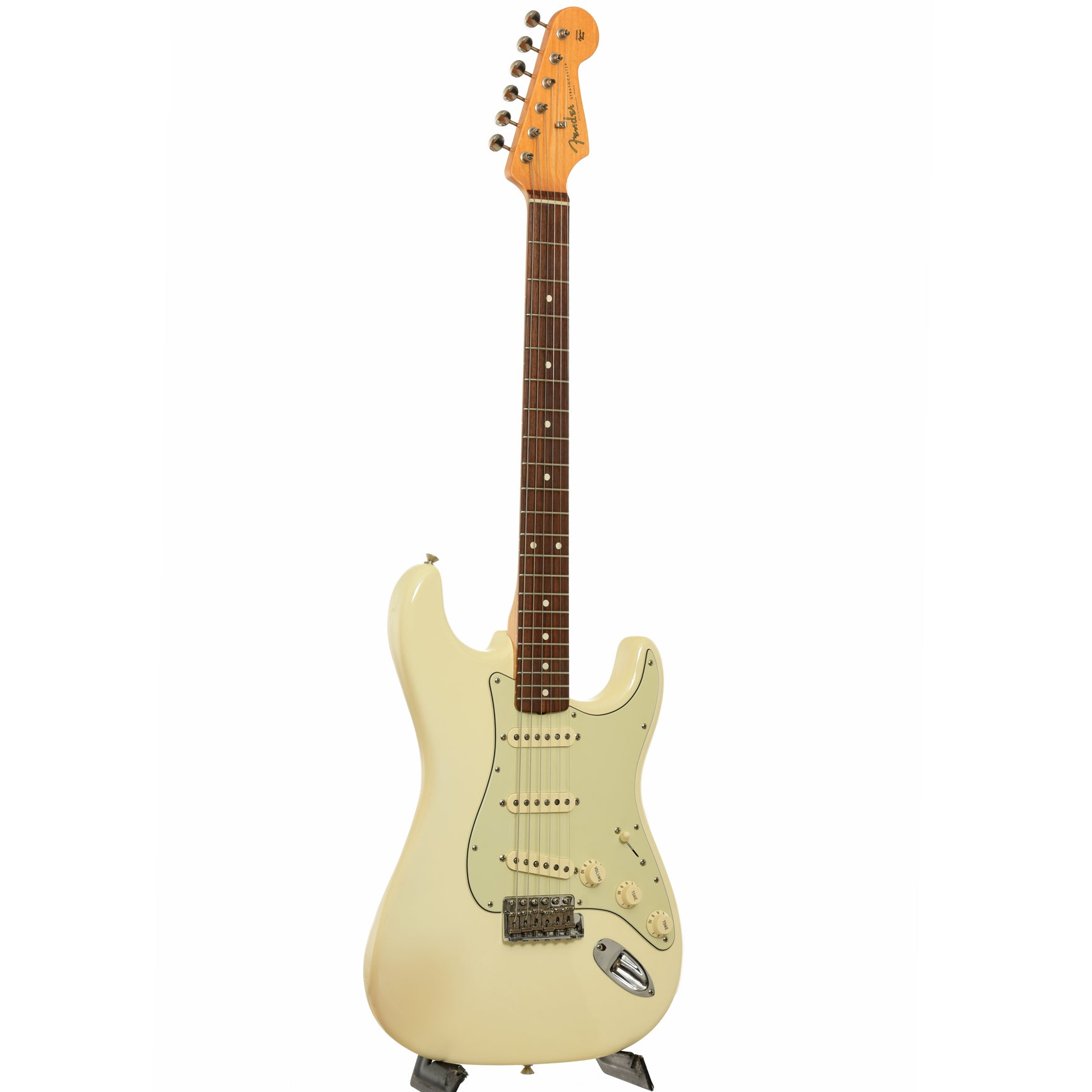 Full front and side of Fender Vintage Reissue '62 Stratocaster