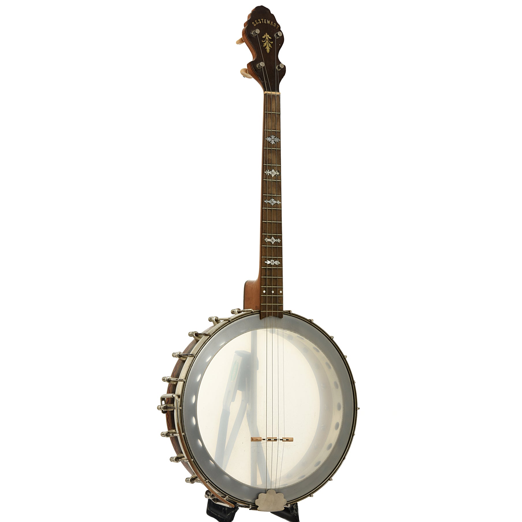 Full front and side of S.S. Stewart Tenor Banjo