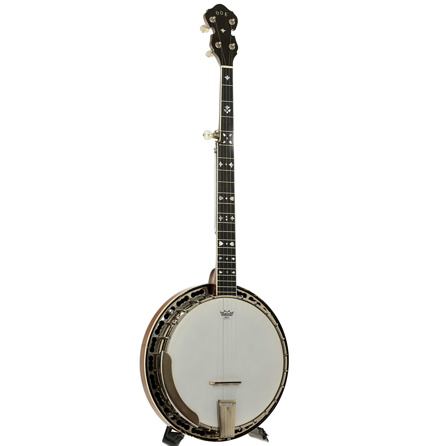 Full front and side of Ode Style C 6505 Resonator Banjo