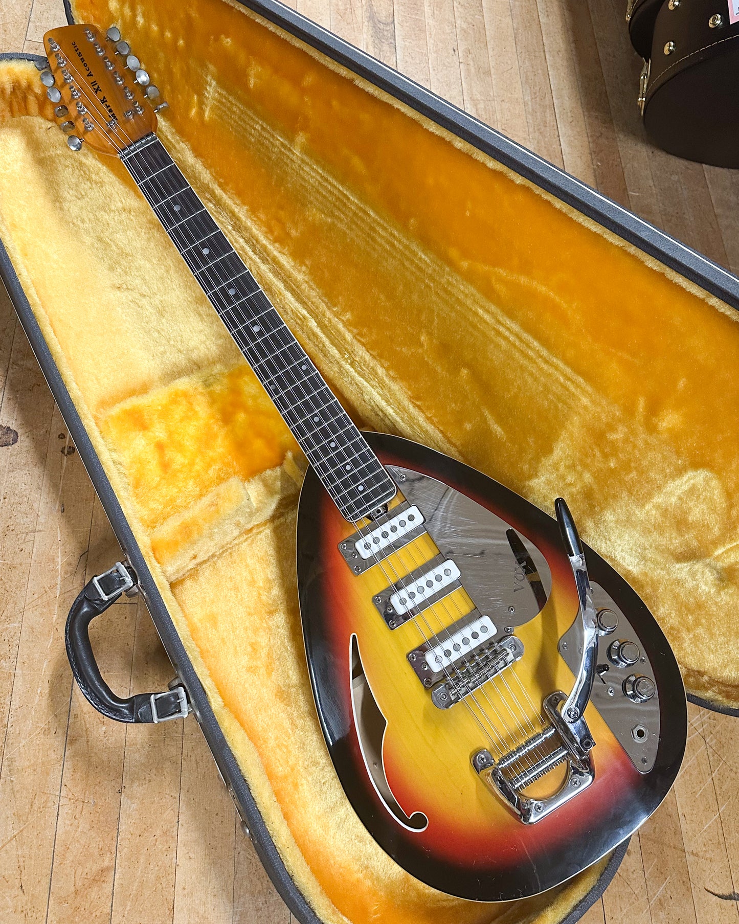 Showroom photo of Vox V223 Mark XII Electric 12-String Guitar (c.1966)