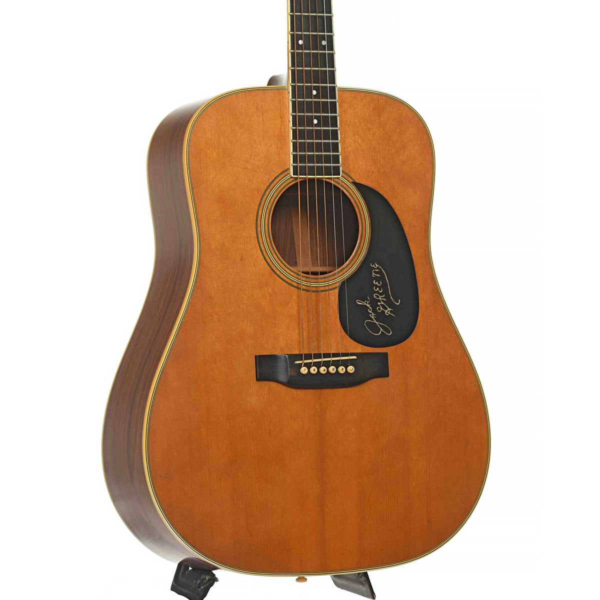 Front and side of Martin D-35