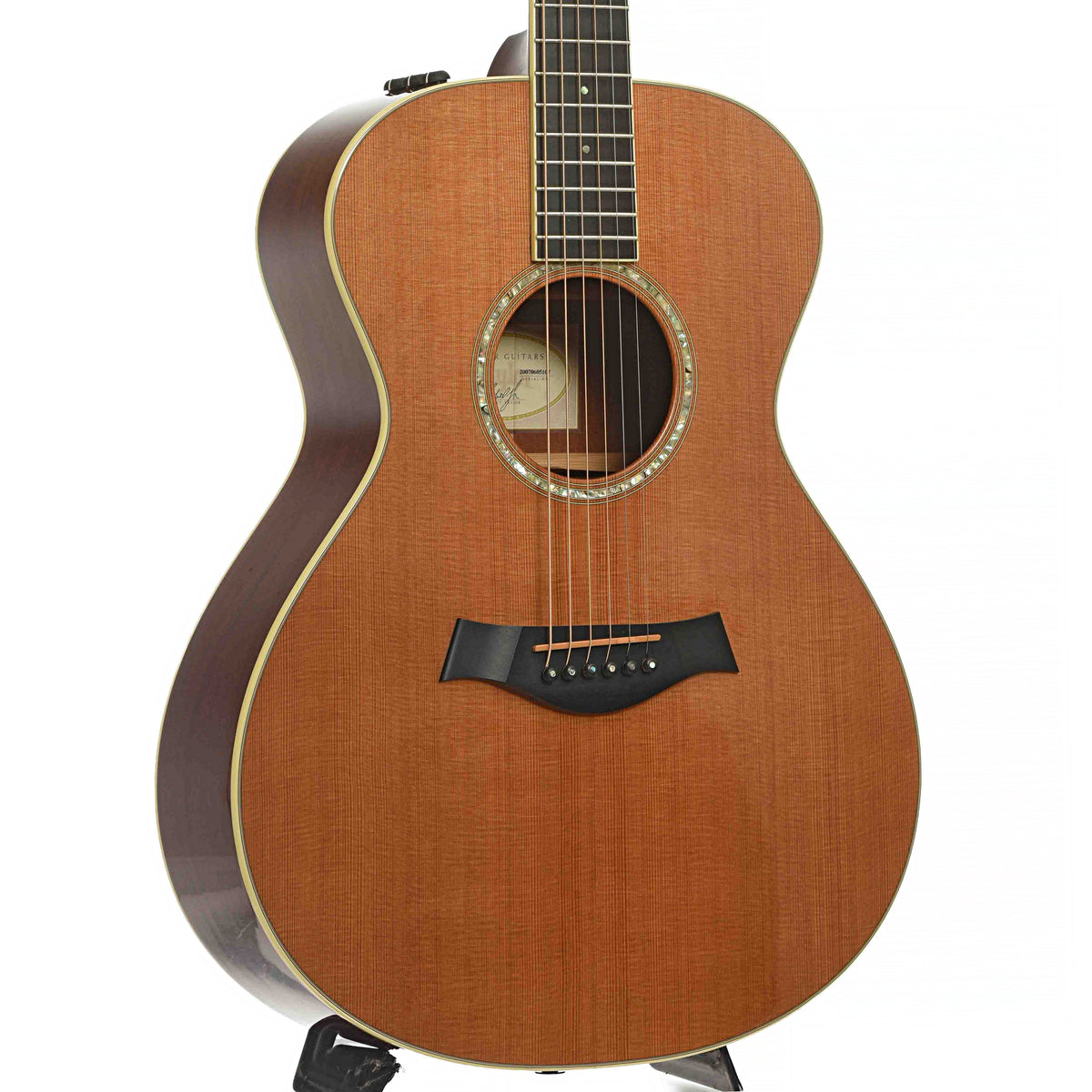 Front and side of Taylor GC5