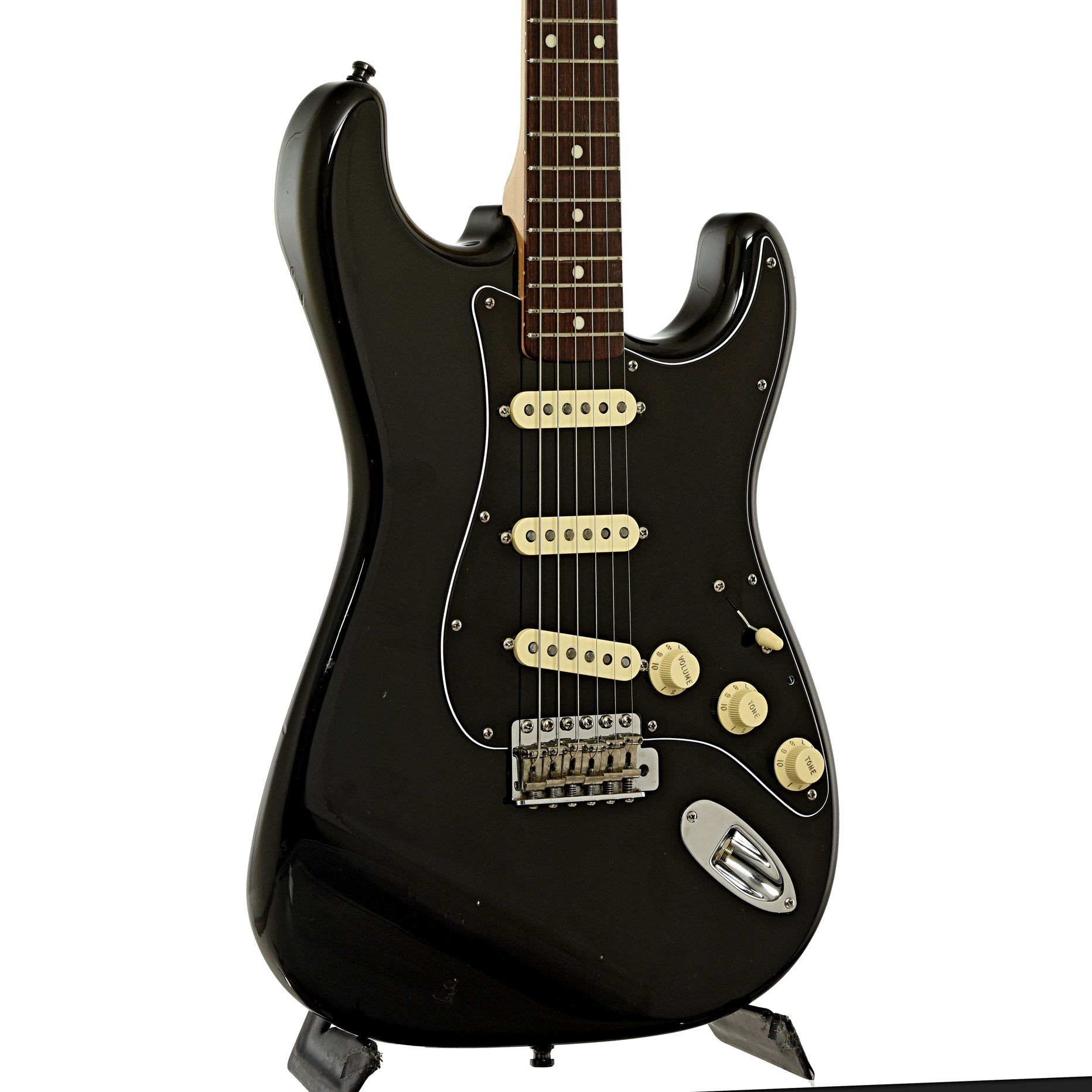 Fender Standard Stratocaster Electric Guitar (1988) – Elderly