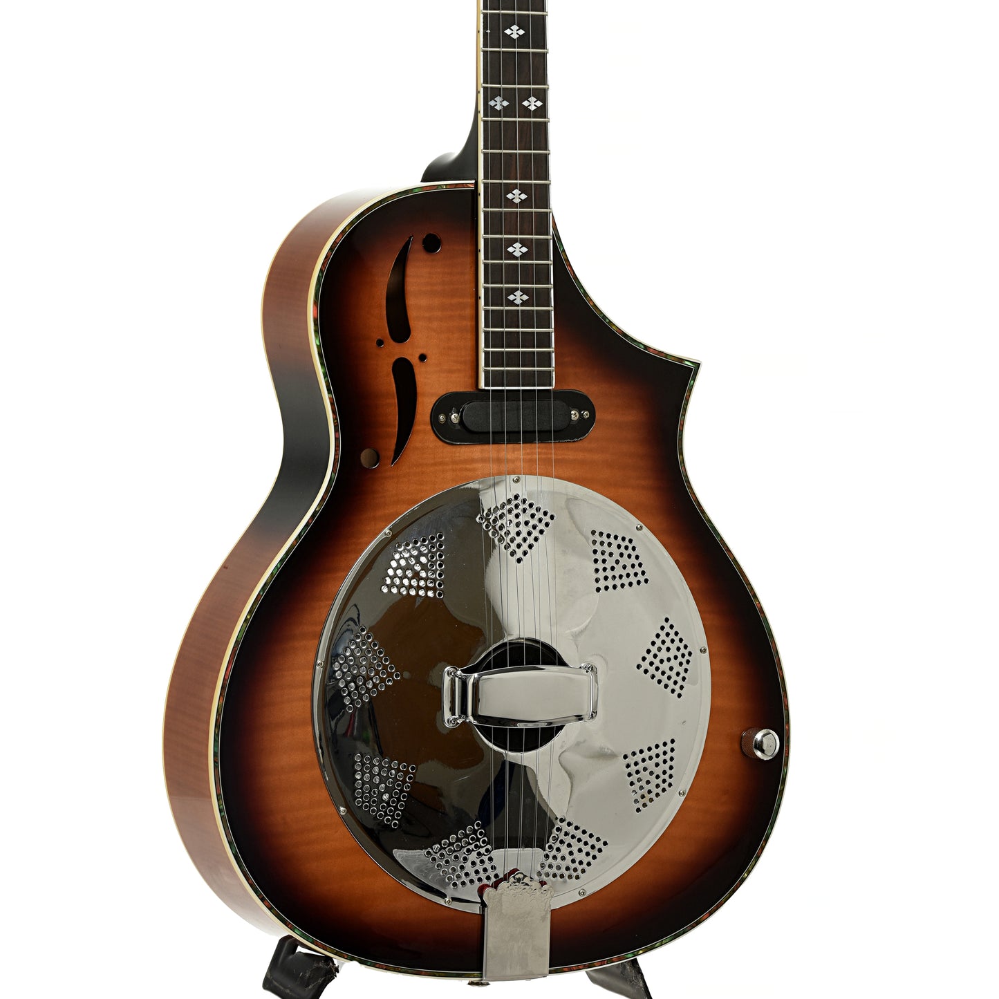 Front and side of Gold Tone Dojo Deluxe