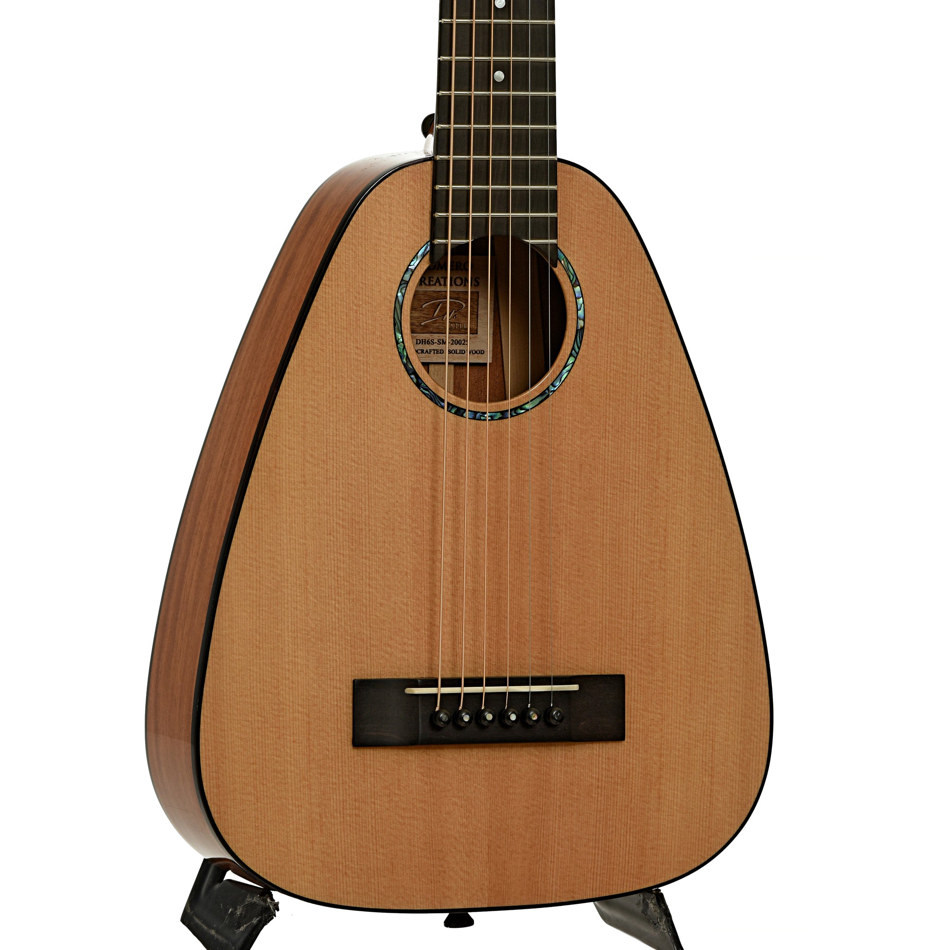 Front of Romero Daniel Ho DH6S-SM Guitar