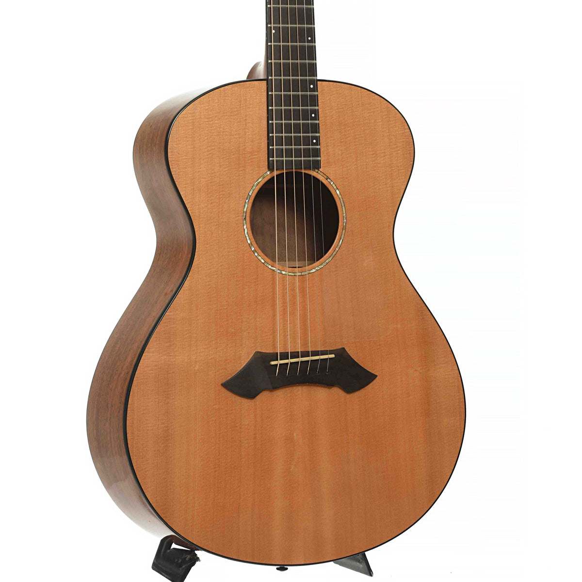 Front and side of Breedlove SC20/W