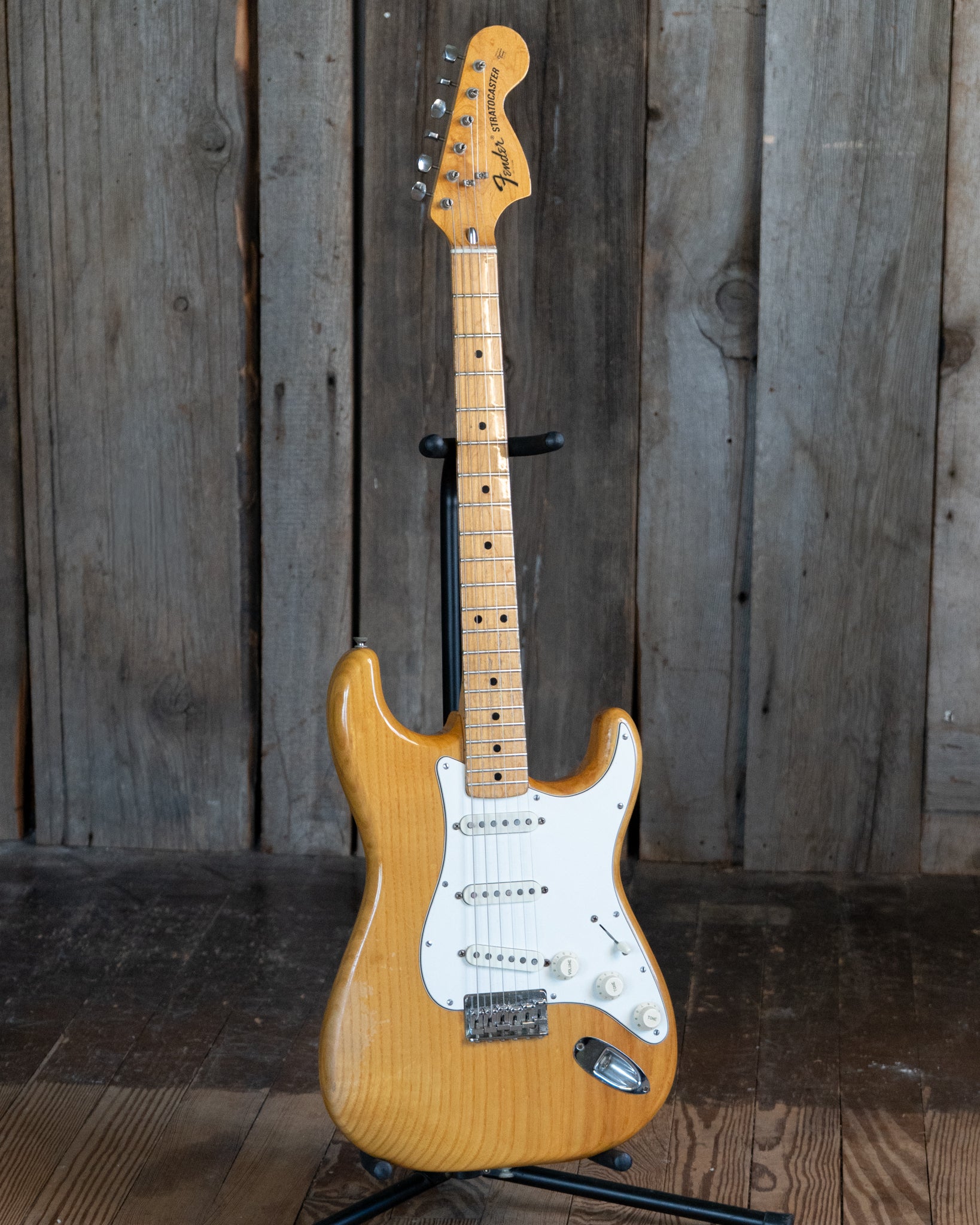 Fender Stratocaster Electric Guitar (1975) – Elderly Instruments