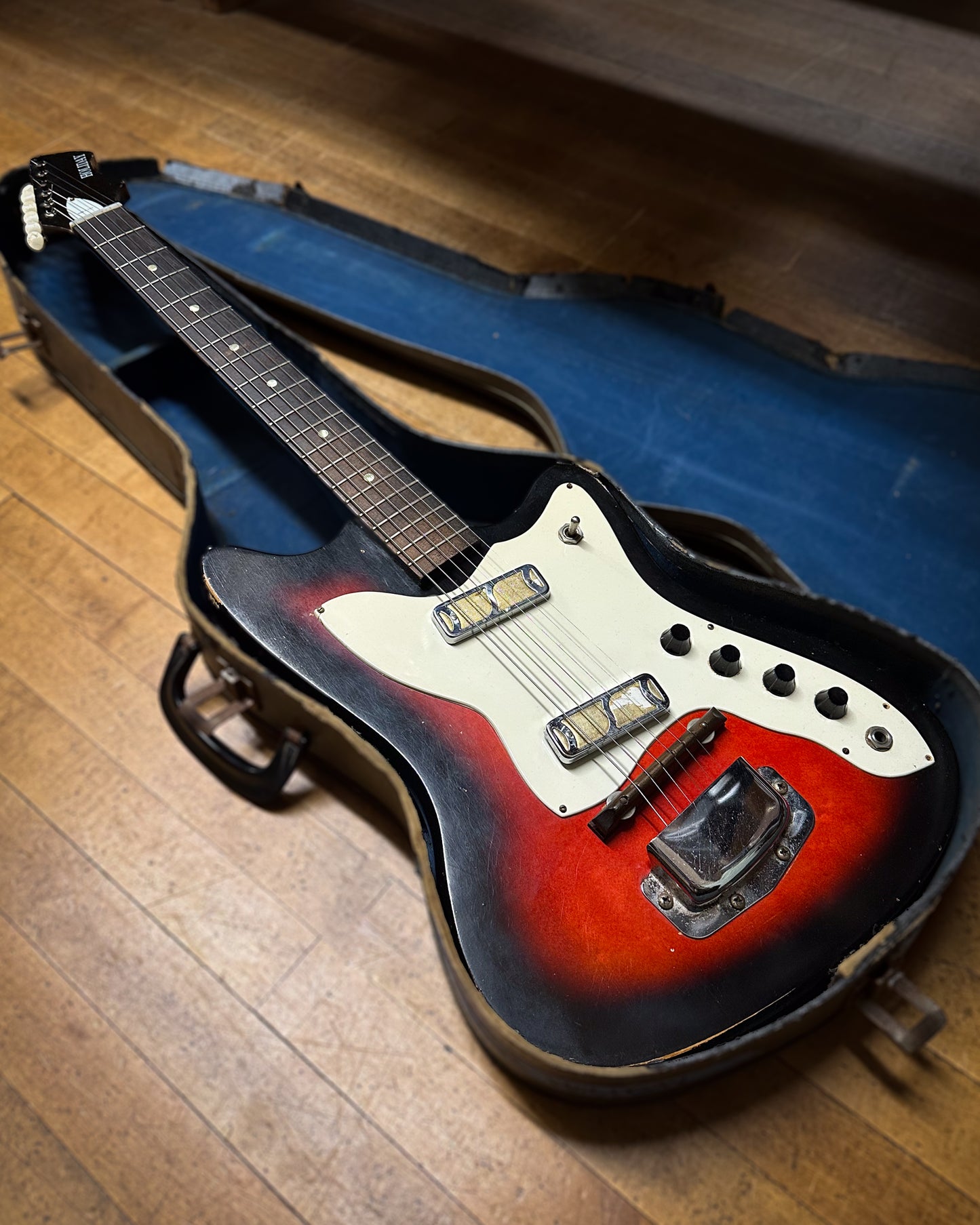 Showroom photo of Holiday Bobkat Electric Guitar (1960's)