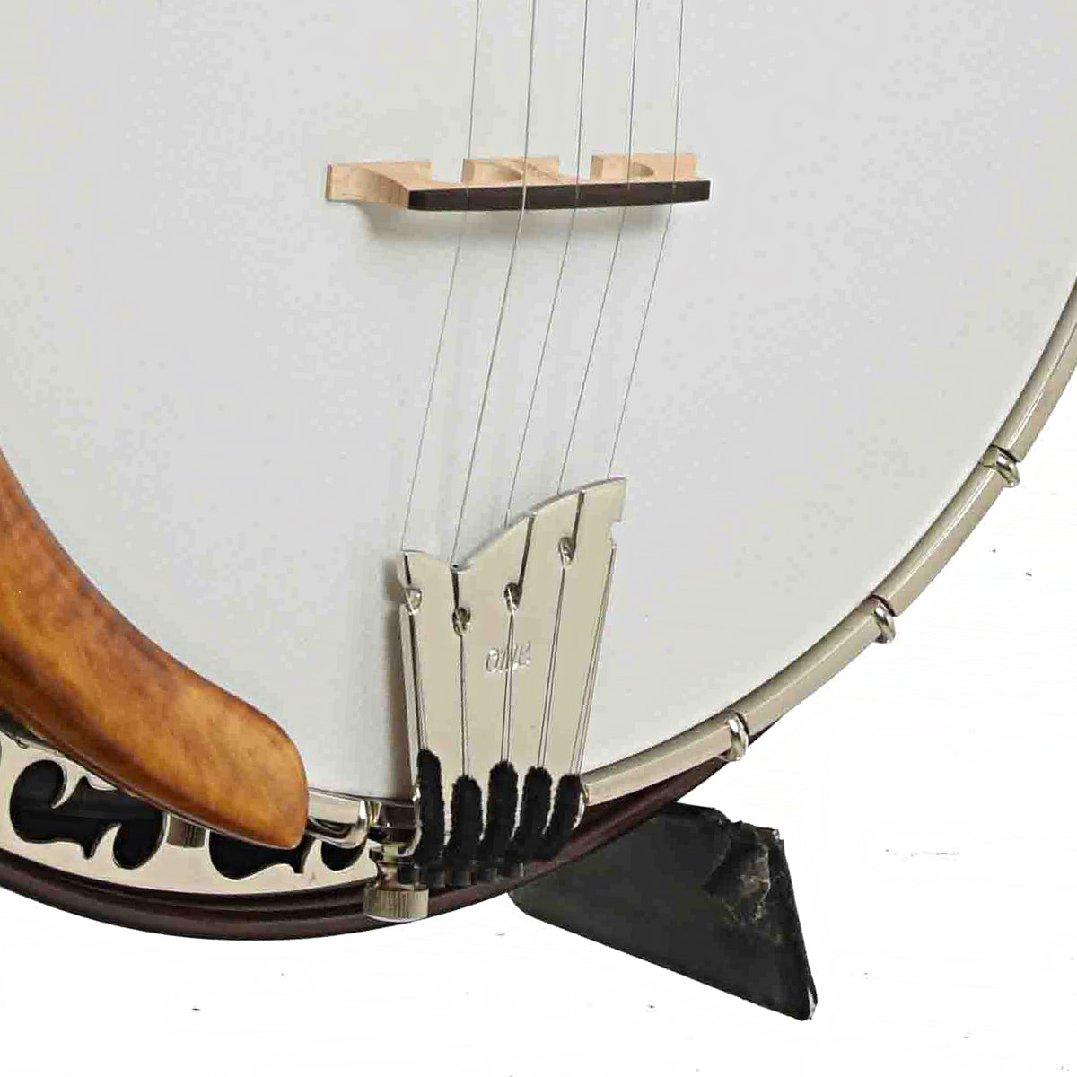 Tailpiece of Ome Vintage Ikon Resonator Banjo & Case