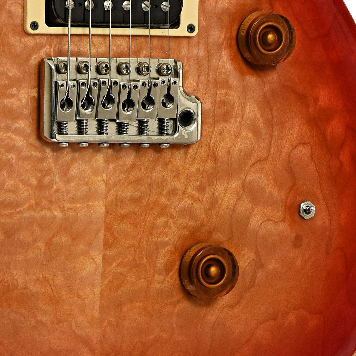 Bridge and controls of PRS Custom 24 Electric Guitar 