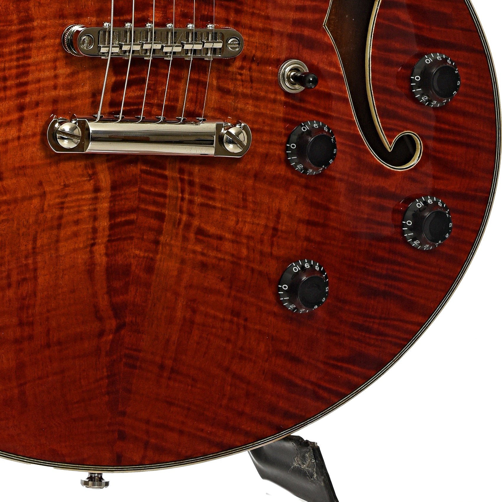 Bridge and controls of Eastman T185MX Hollowbody Electric Guitar 