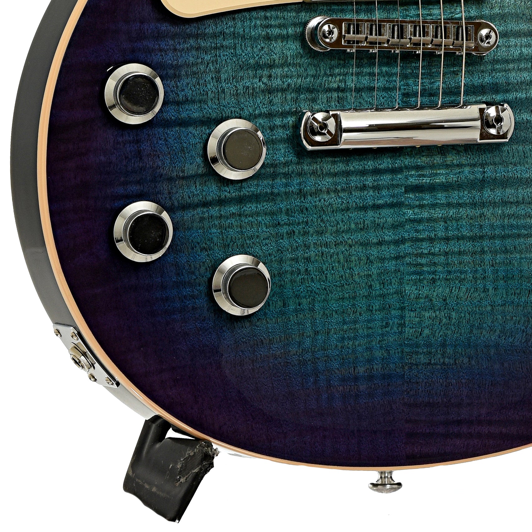 Bridge and controls of Gibson Les Paul Standard High Performance LH Electric Guitar