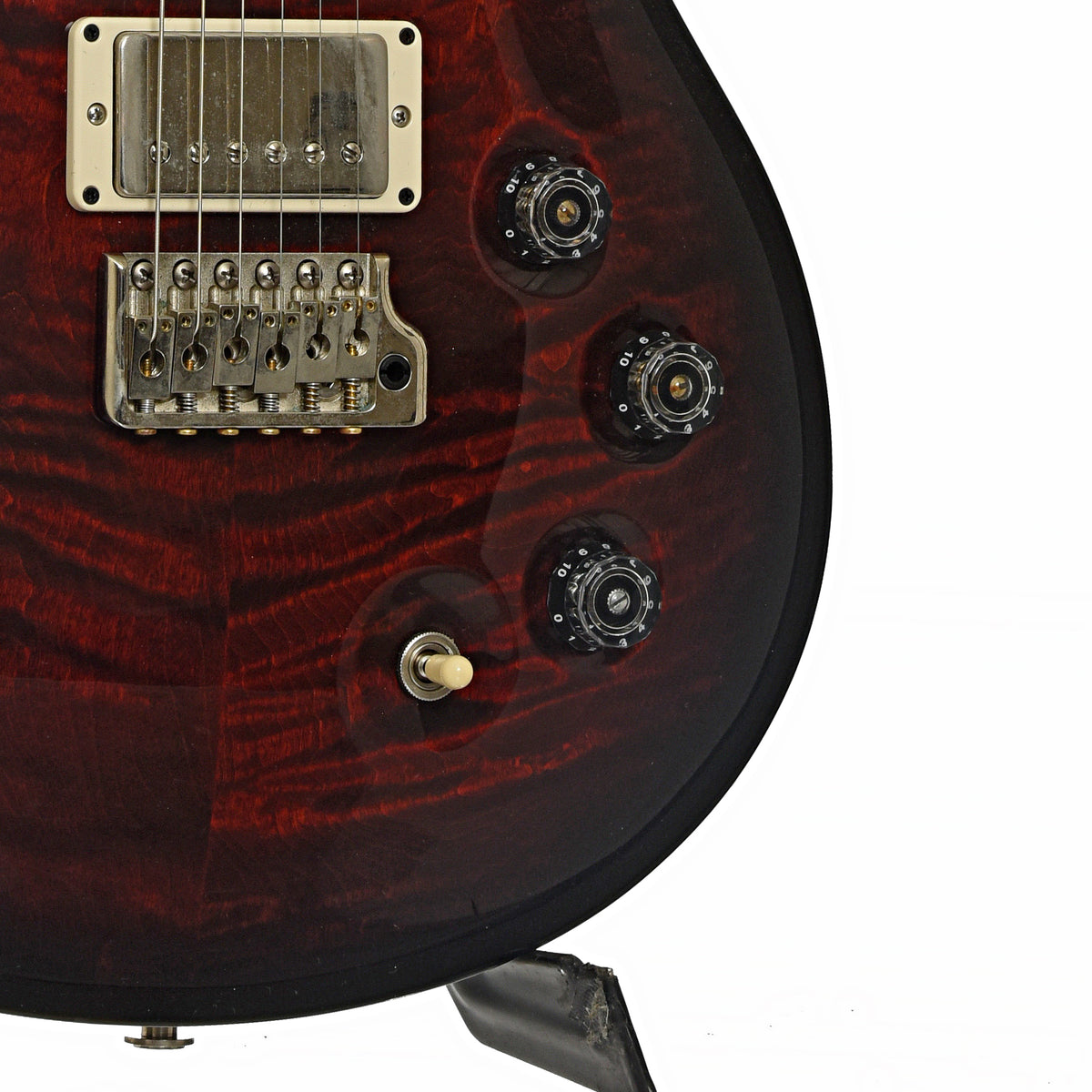 Bridge and controls of PRS DGT Electric Guitar