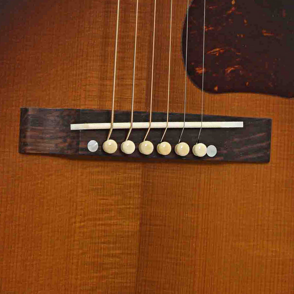 Gibson 1942 Banner J-45 Acoustic Guitar & Case, Vintage Sunburst