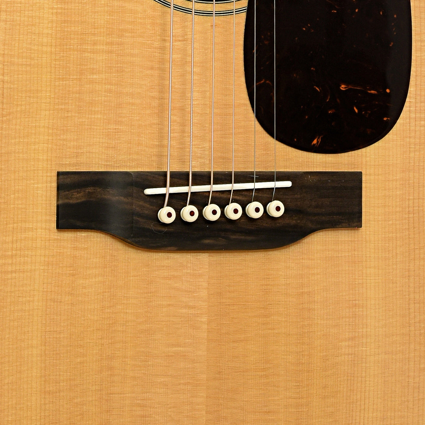 Bridge of Martin 00-28 Acoustic Guitar 