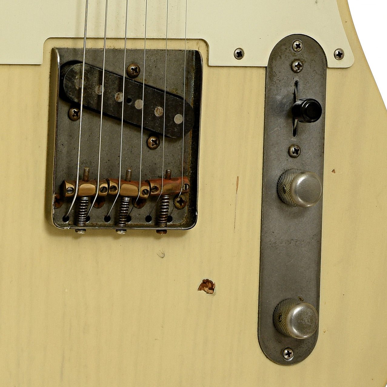 Bridge and controls of Nash T-57 Electric Guitar