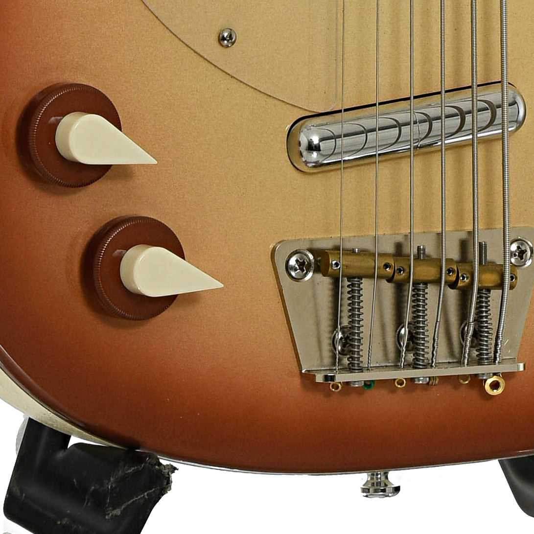Bridge and controls of Danelectro Longhorn 6-String Electric Bass LH