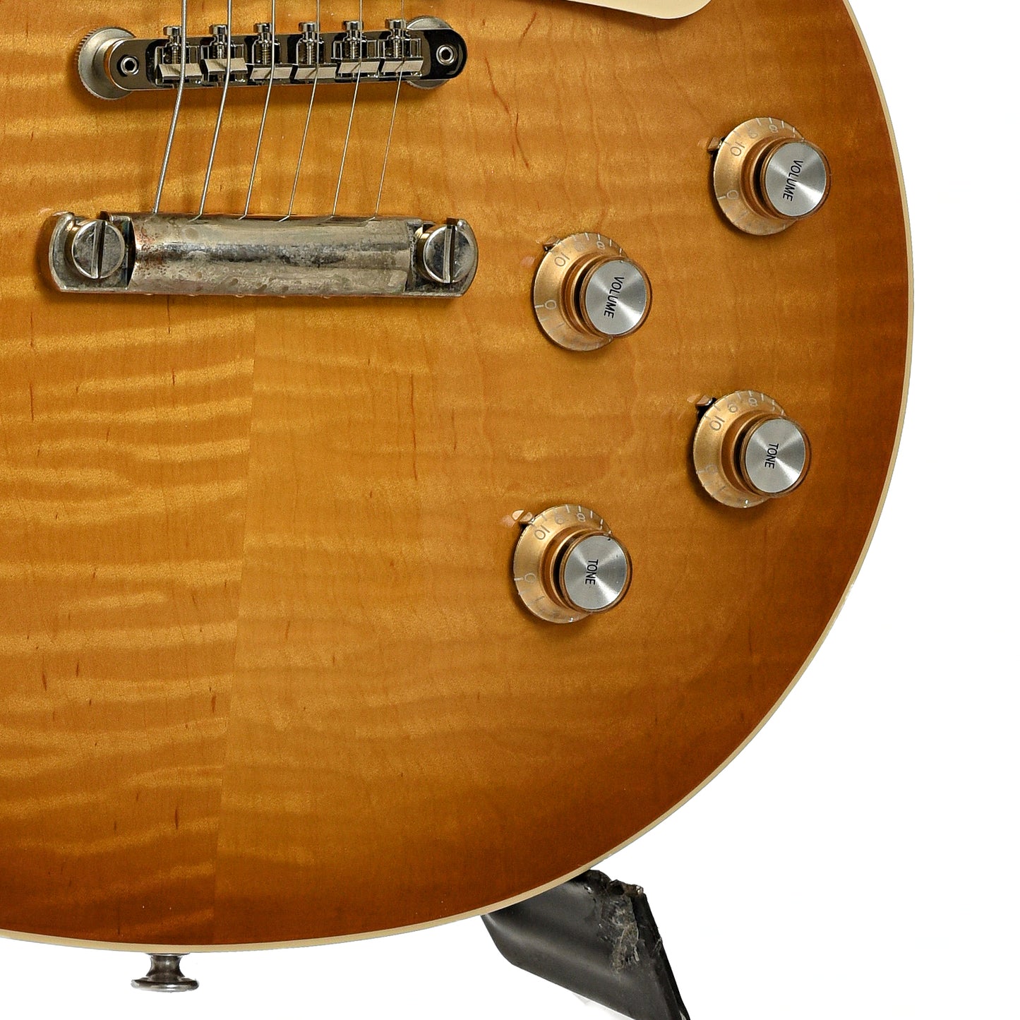 Bridge and controls of Gibson Les Paul LPS6W Electric Guitar