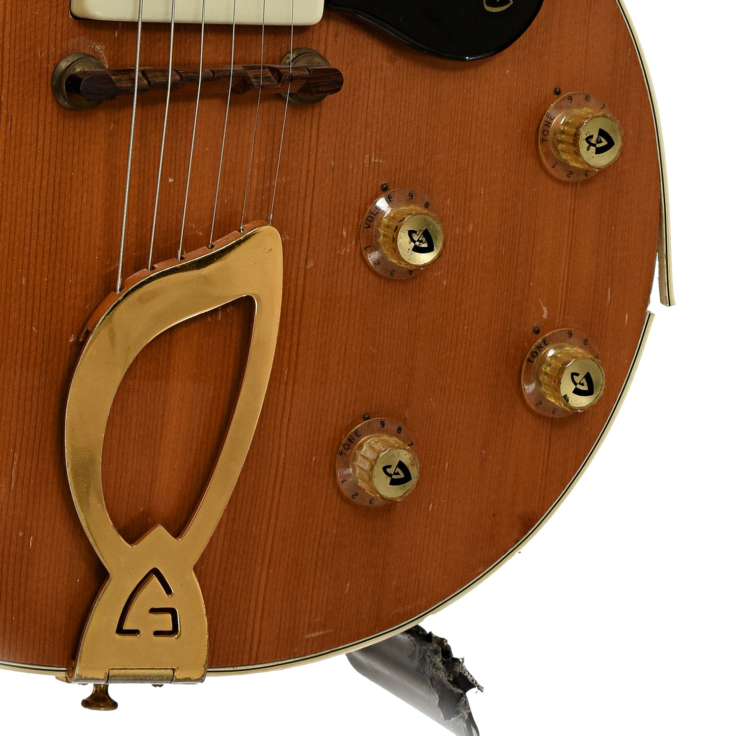 Bridge and controls of Guild M-75 Aristocrat Electric Guitar