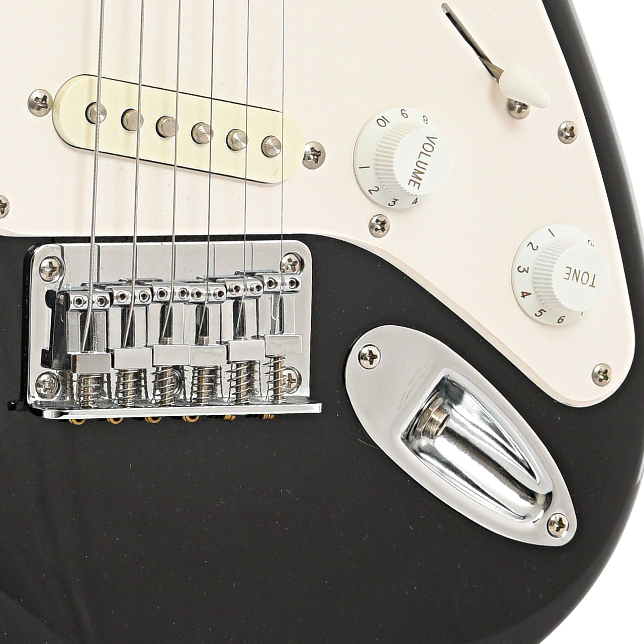 Bridge and controls of Squier Mini Stratocaster Electric Guitar (2016)