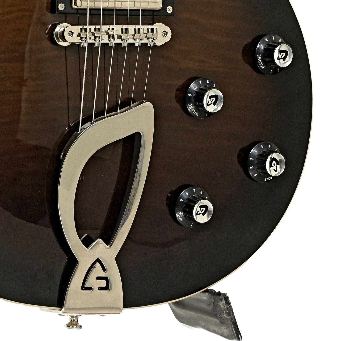 Bridge and controls of Guild Aristocrat Electric Guitar
