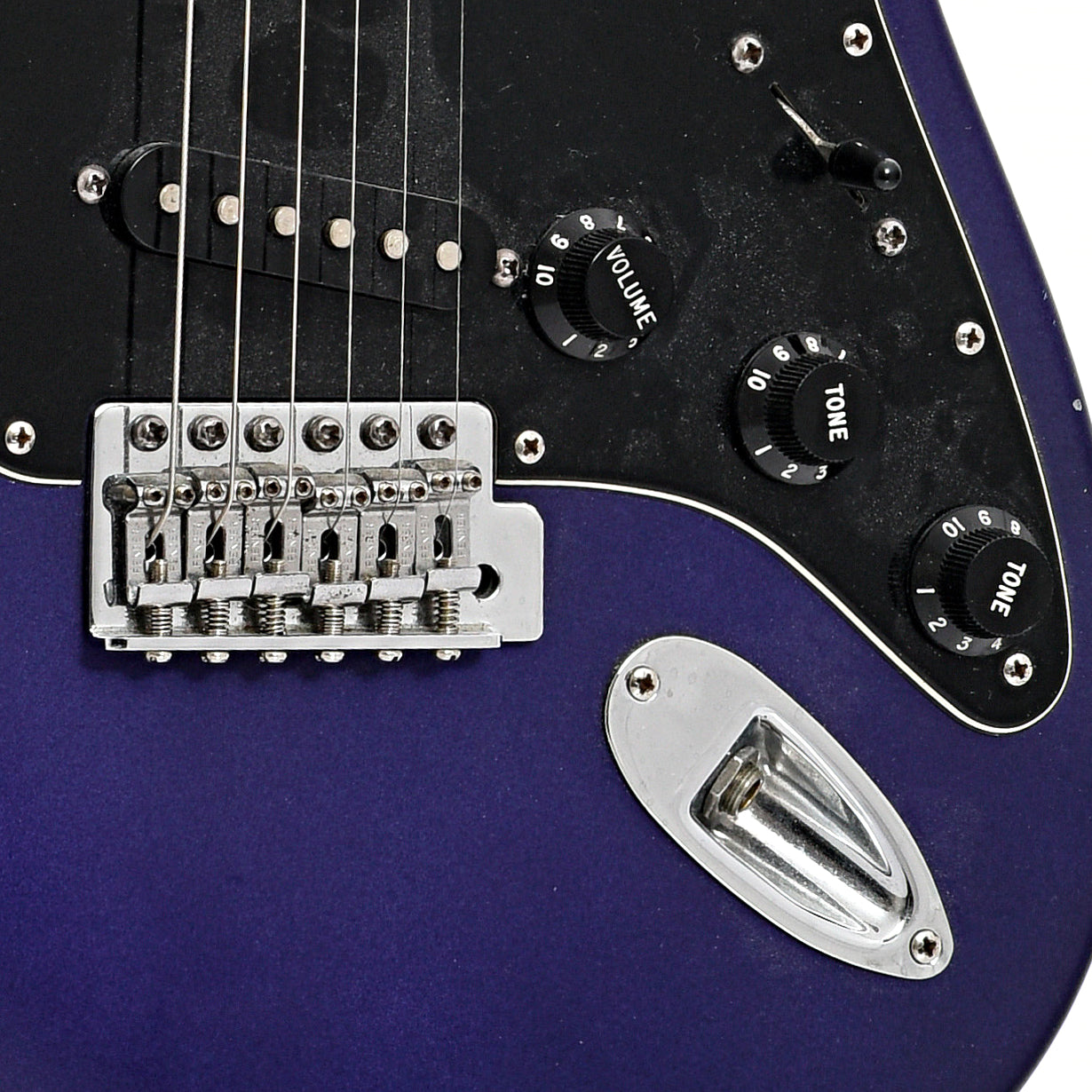 Bridge and controls of Fender Standard Stratocaster (2022)