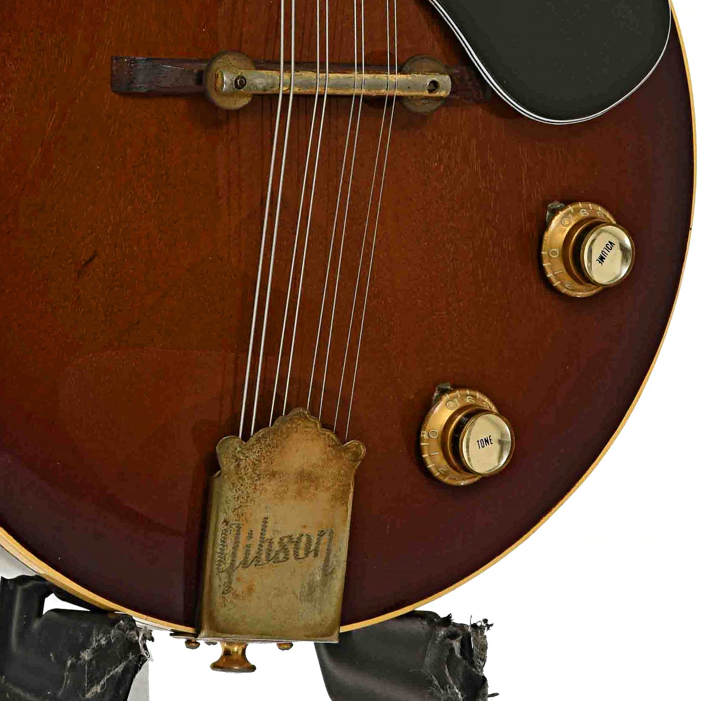 Bridge and controls of Gibson EM-200 Florentine Electric Mandolin