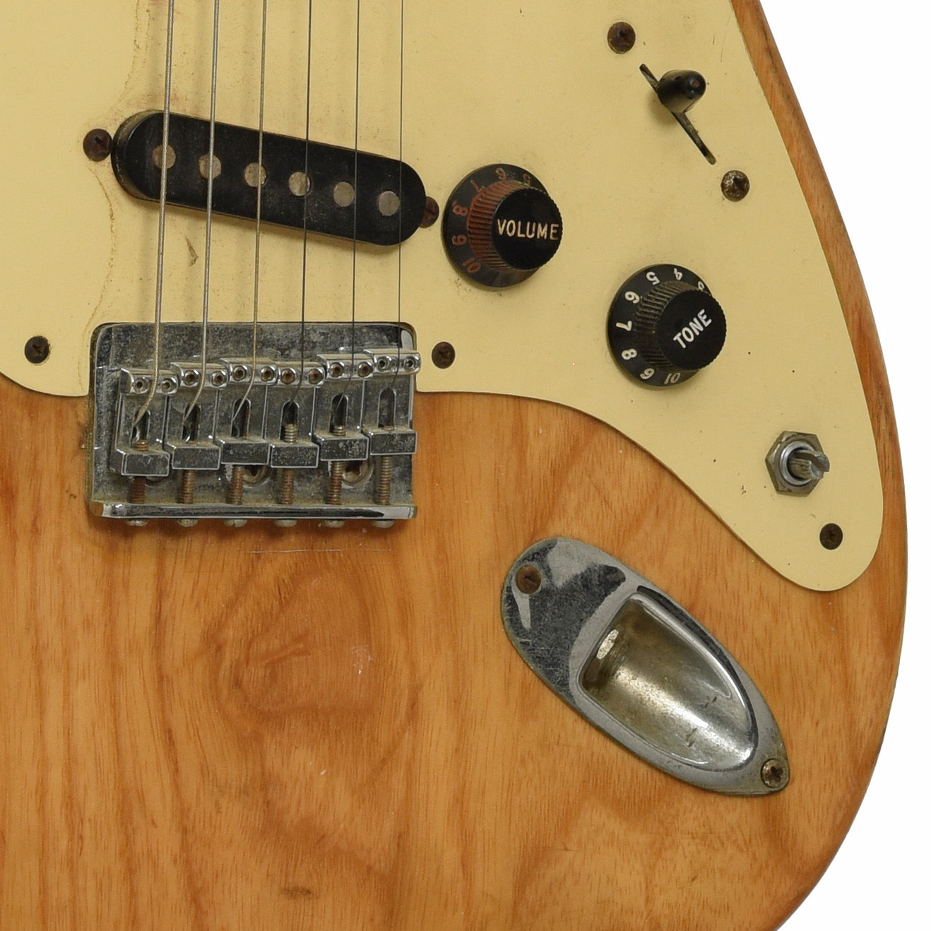 Bridge and controls of Fender Stratocaster Electric Guitar