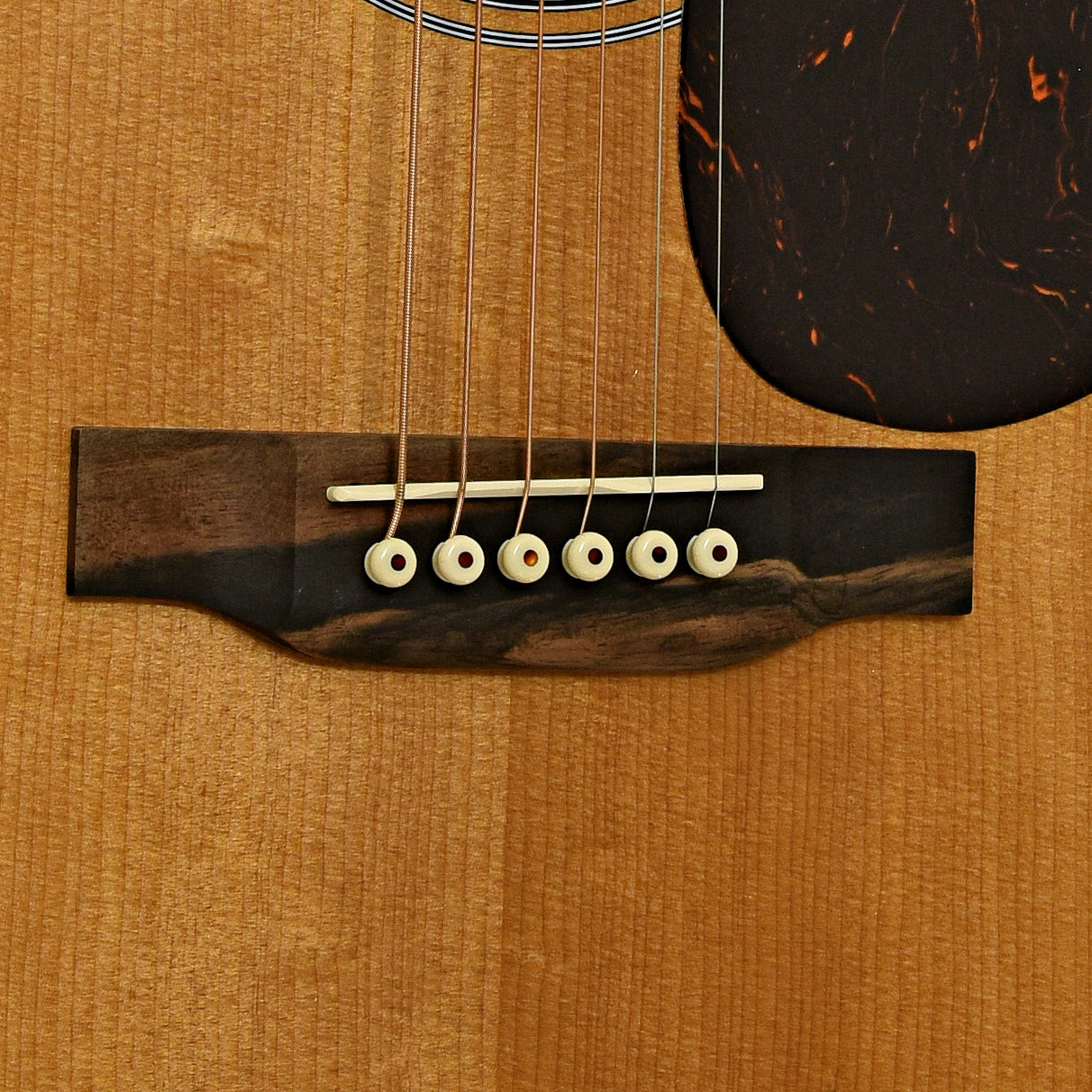 Bridge of Martin 000E Retro Plus Granadillo Guitar