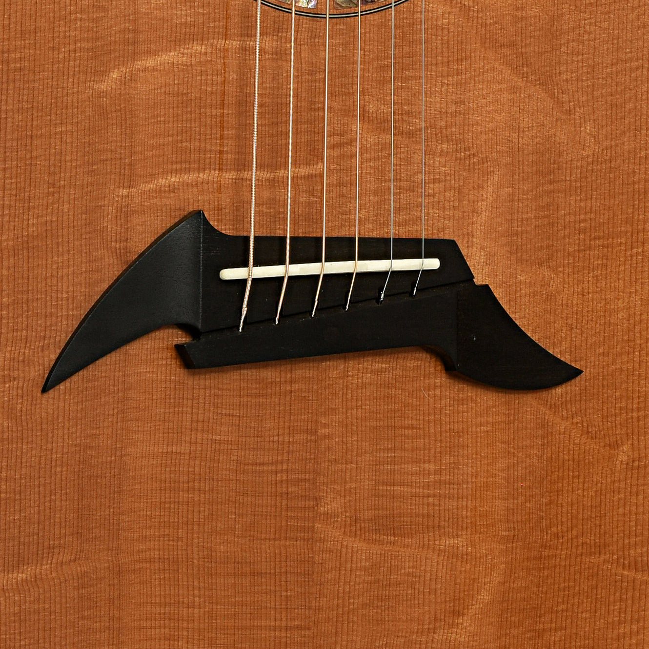 Bridge of Breedlove J-20 / Mp Acoustic Guitar