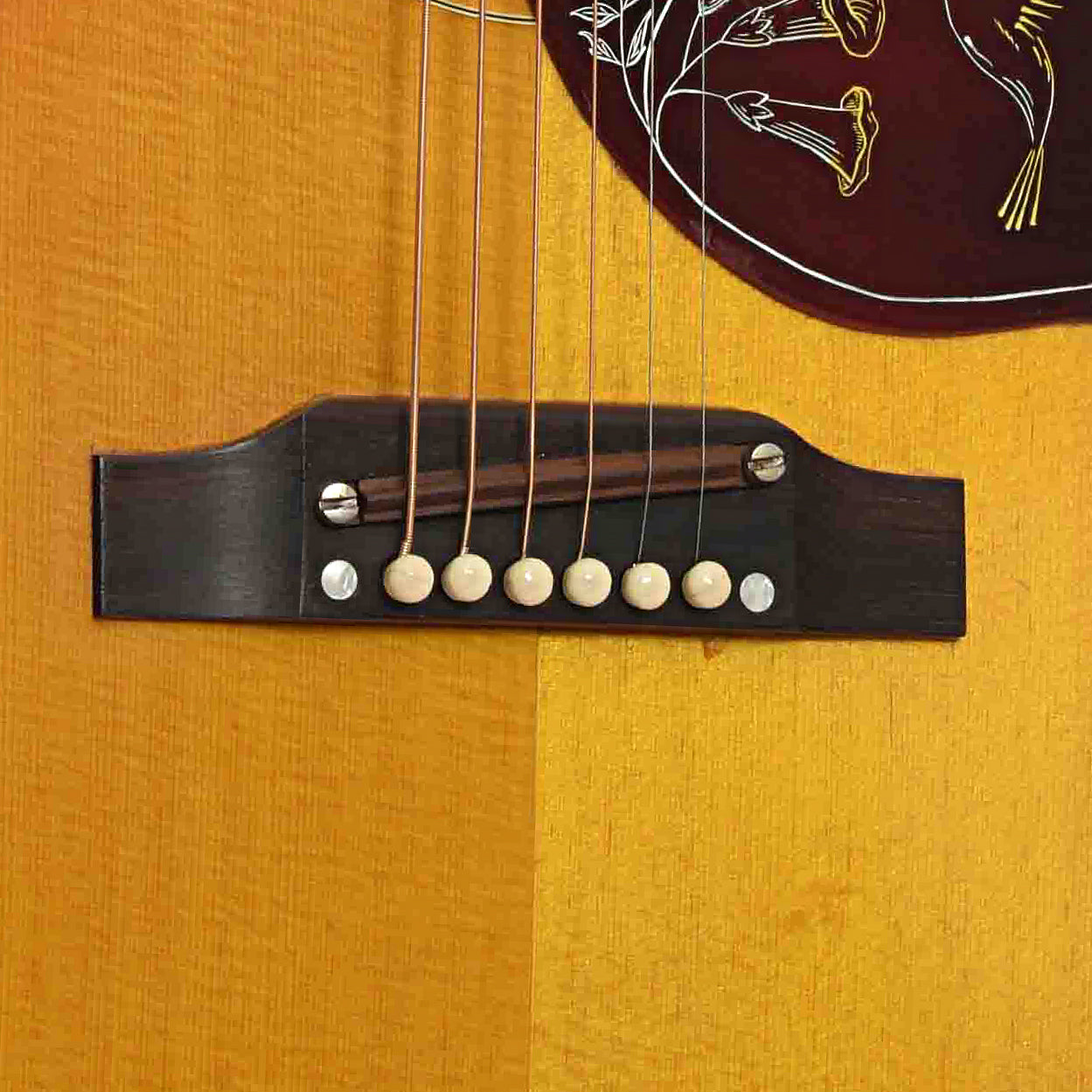 Bridge of Gibson Hummingbird