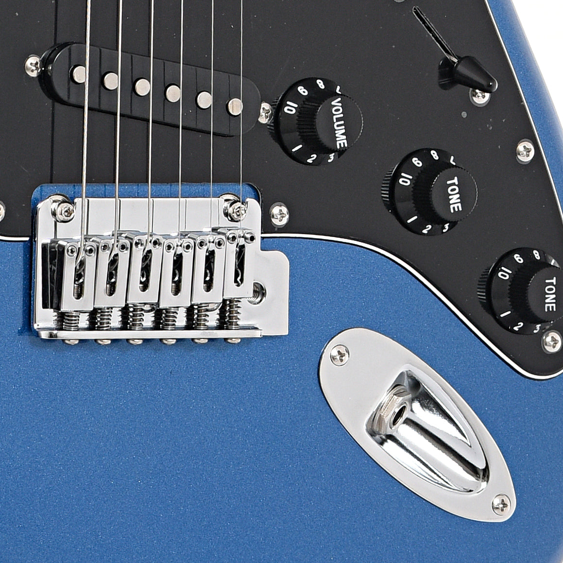 Bridge and controls of Squier Affinity Series Stratocaster, Lake Placid Blue