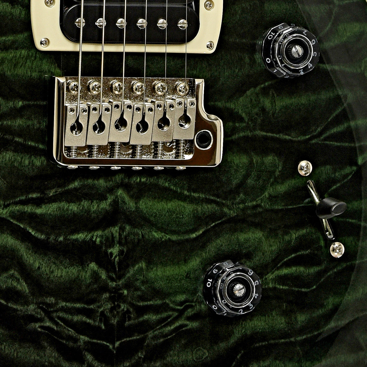 Bridge and controls of PRS SE Custom 24 Quilt Electric Guitar, Teal Black