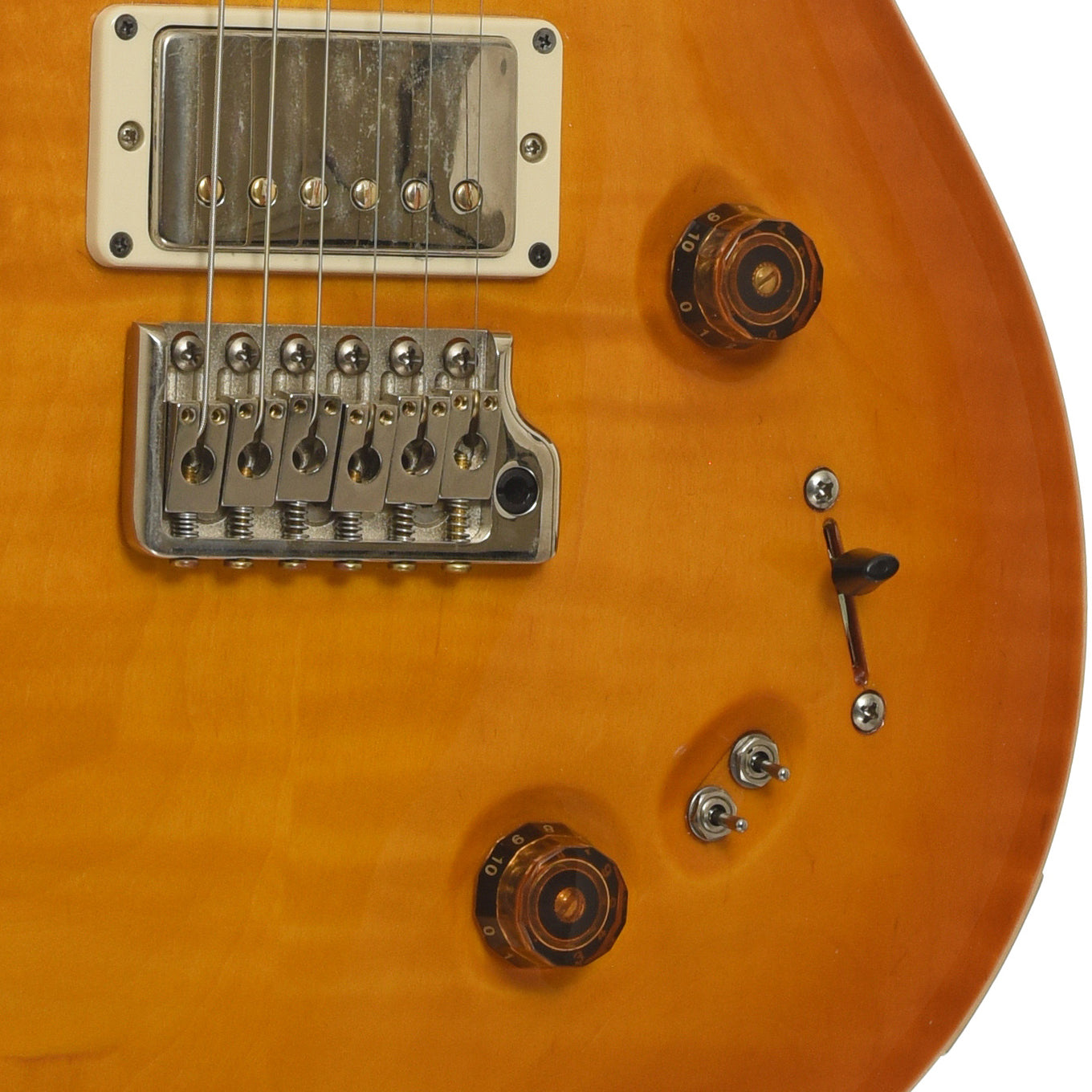 Bridge and controls of PRS Semi-Hollow McCarty Special Electric Guitar 
