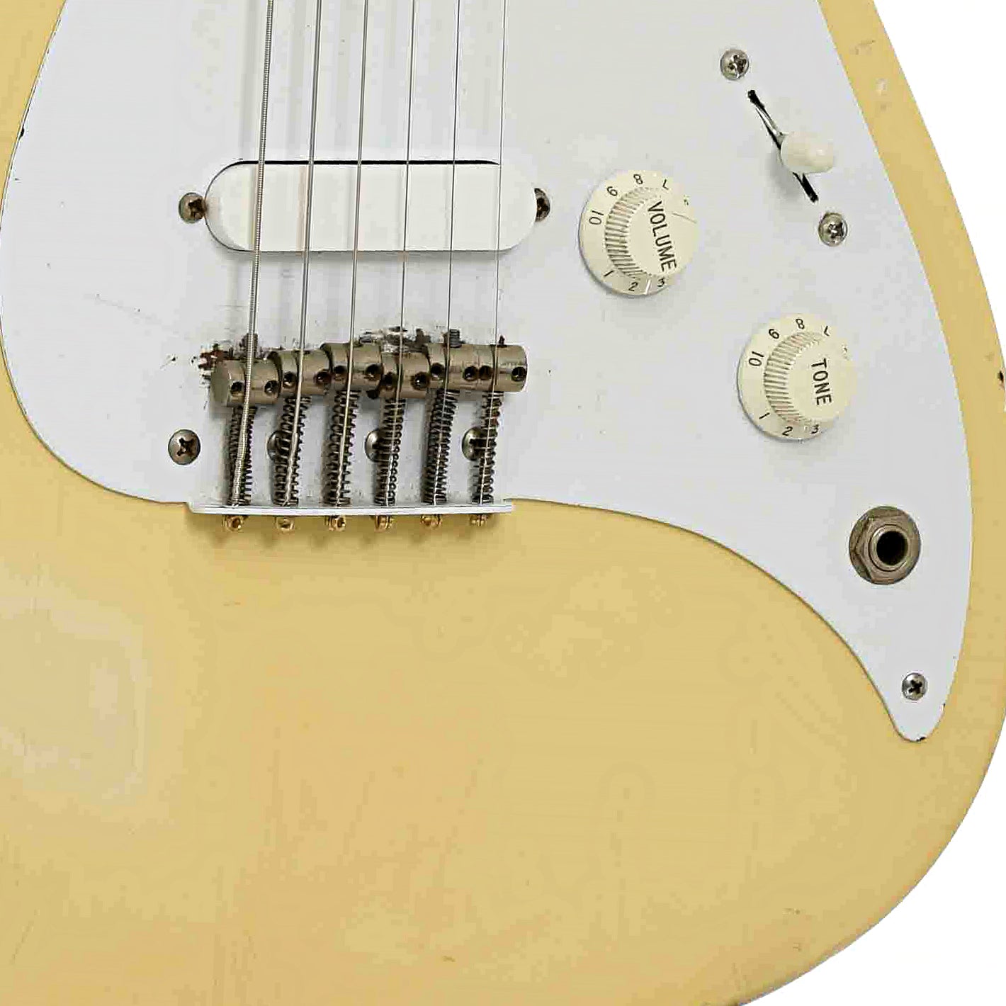 Bridge and controls of Fender Bullet Standard Electric Guitar