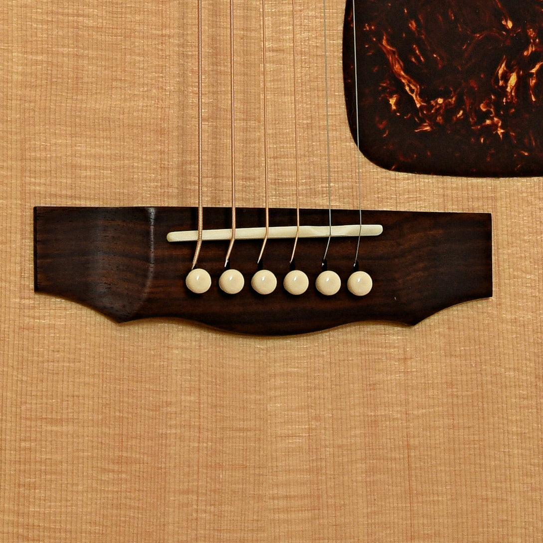 Bridge of Guild USA D-40 Traditional Acoustic Guitar  