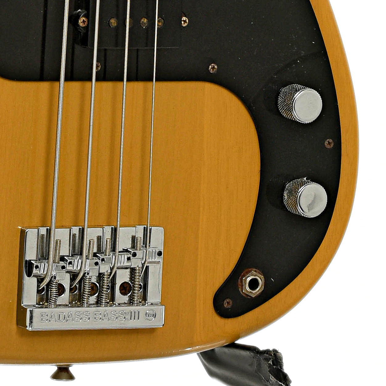 Bridge and controls of Fender Custom Shop Precison '57 Duo Tone Relic Electric Bass