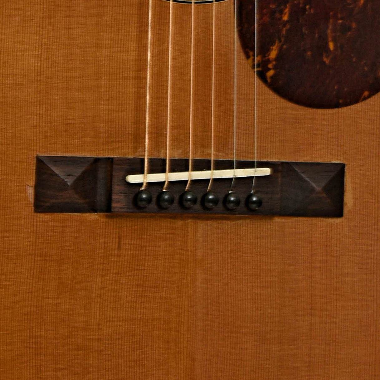 Bridge of Breedlove Cascade 000/CRE Acoustic-Electric Guitar