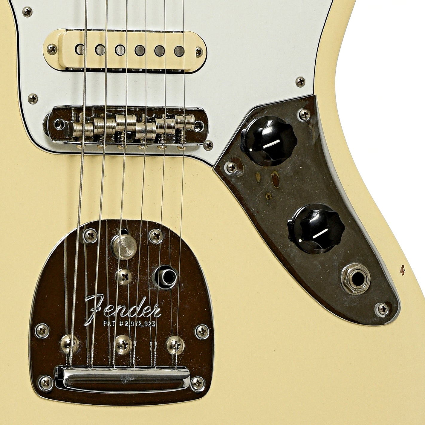 Bridge and controls of Fender Johnny Marr Jaguar Electric Guitar 
