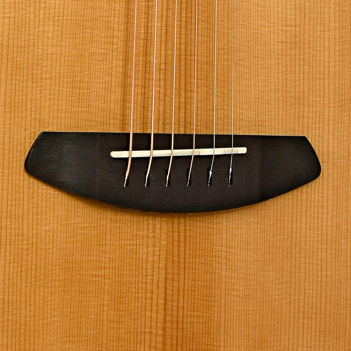 Bridge of Breedlove Performer Pro Concerto Aged Toner CE European-EI Rosewood Acoustic Electric Guitar