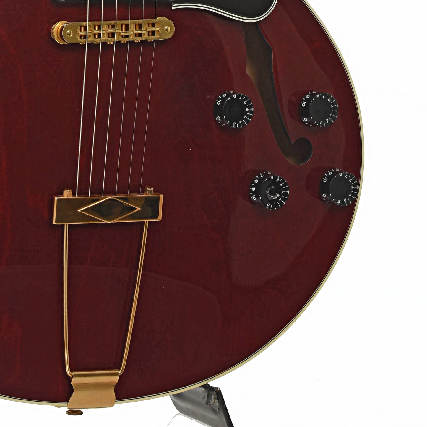 Bridge and controls of Gibson ES-135 Hollowbody Electric Guitar